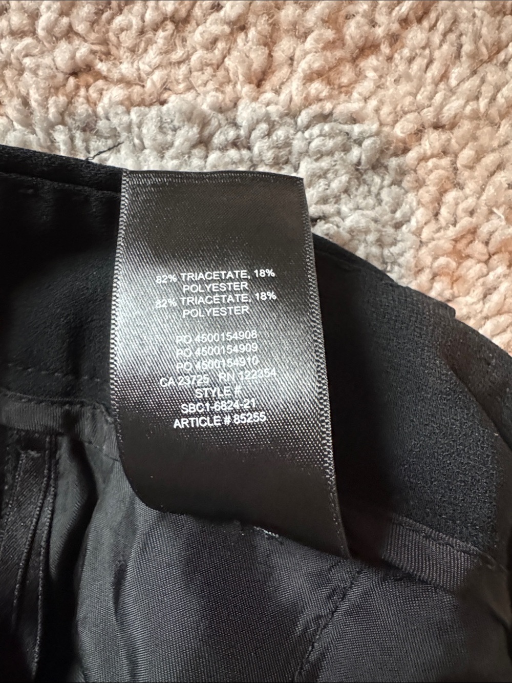 Aritzia Babaton Black Shorts Size 6 - Picture 4 of 5